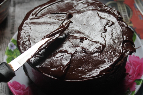 ganache on mud cake