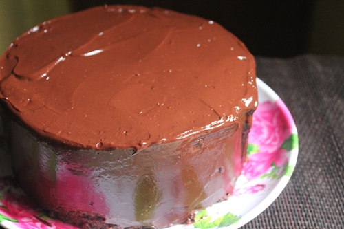 beautifully decorated mud cake with ganache