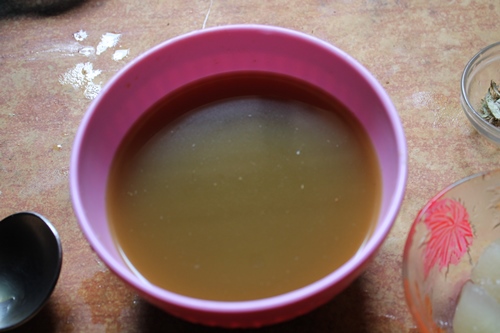 jaggery melted