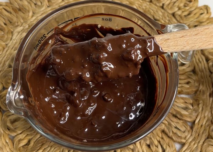 chocolate peanut topping