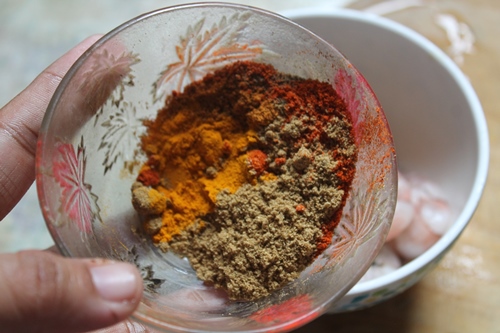 add spice powders