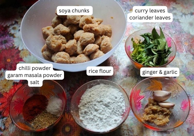 ingredients for making soya chunks fry