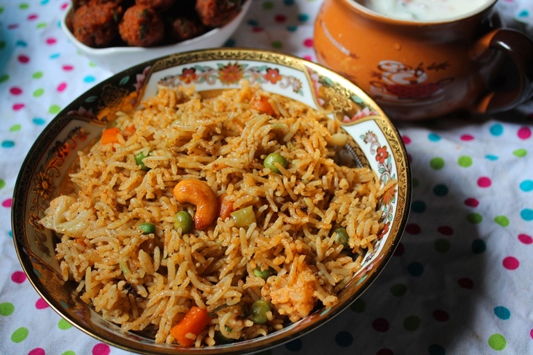 Chicken Biryani In Pressure Cooker Telugu At Home