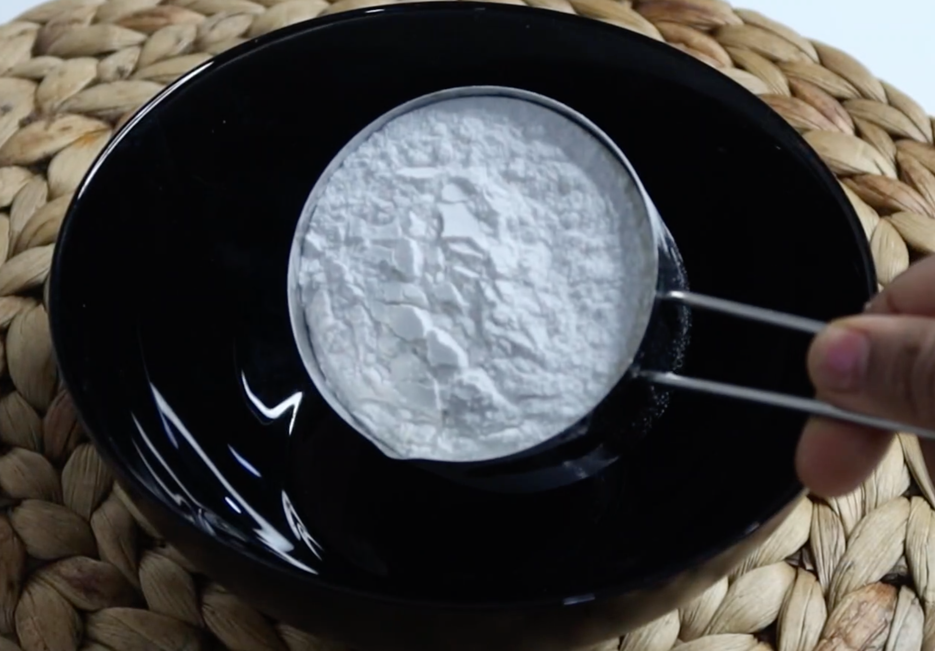 take rice flour in bowl for making paal kolukattai