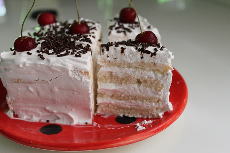 no bake bread cake sliced and served