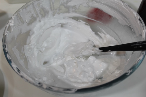 whipped cream for bread cake