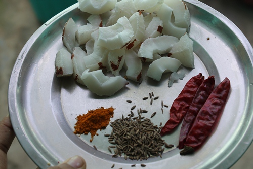 ingredients for kuzhambu