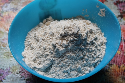 take wheat flour in a bowl