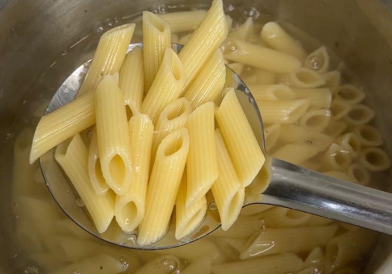 penne pasta cooked for chicken alfredo 