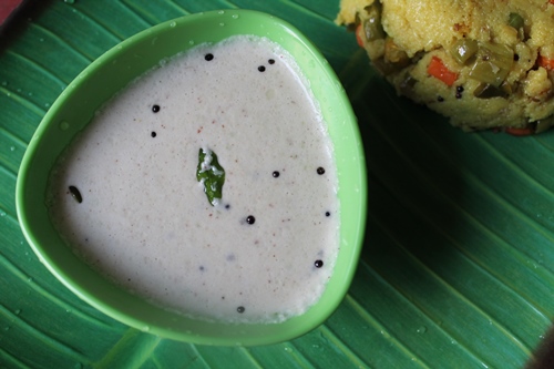 close up shot of coconut chutney