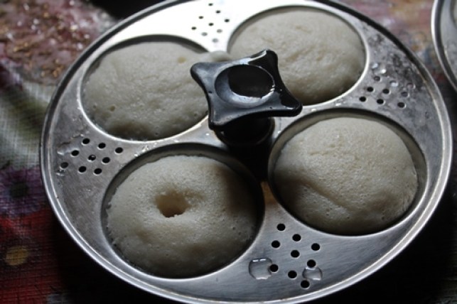 idli steamed 