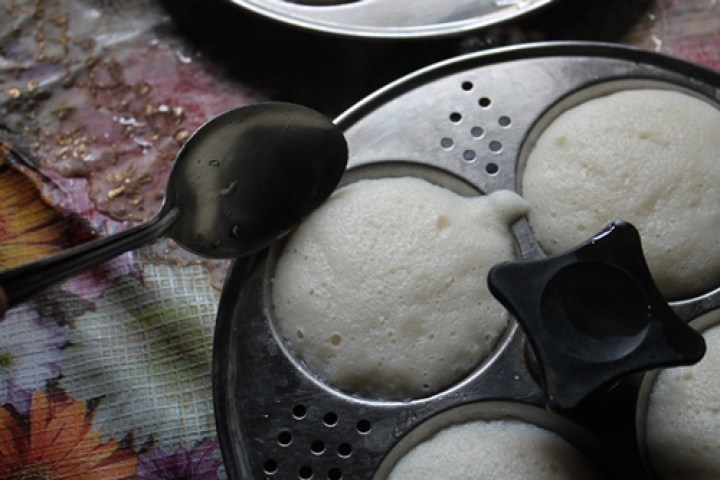 un mould idli from steel plate