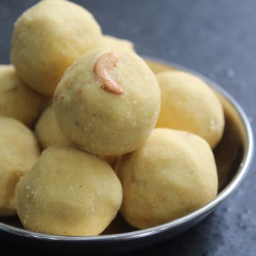 Sunnundalu   Urad Dal Ladoo using Sugar - 2