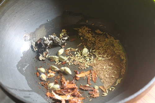 tempering whole spices