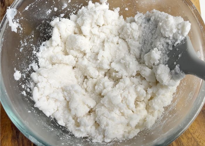 mix hot water into the rice flour